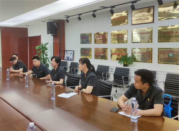 1685692231327882.jpg 法律進(jìn)企業(yè)3.jpg